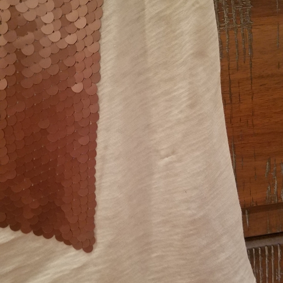 🩷Valentine Special!!!🩷
Express Sequin Heart Top - Picture 6 of 6